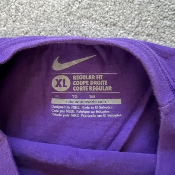 *** FINAL PRICE DROP *** Mens Nike BEAST T Shirt, "grape" purple, XL, like new - Picture 3 of 4